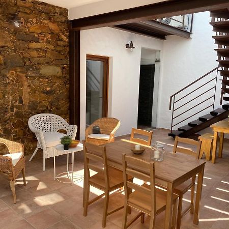 Casa Da Igrejja Bed & Breakfast อัลโมโดวาร์ ภายนอก รูปภาพ